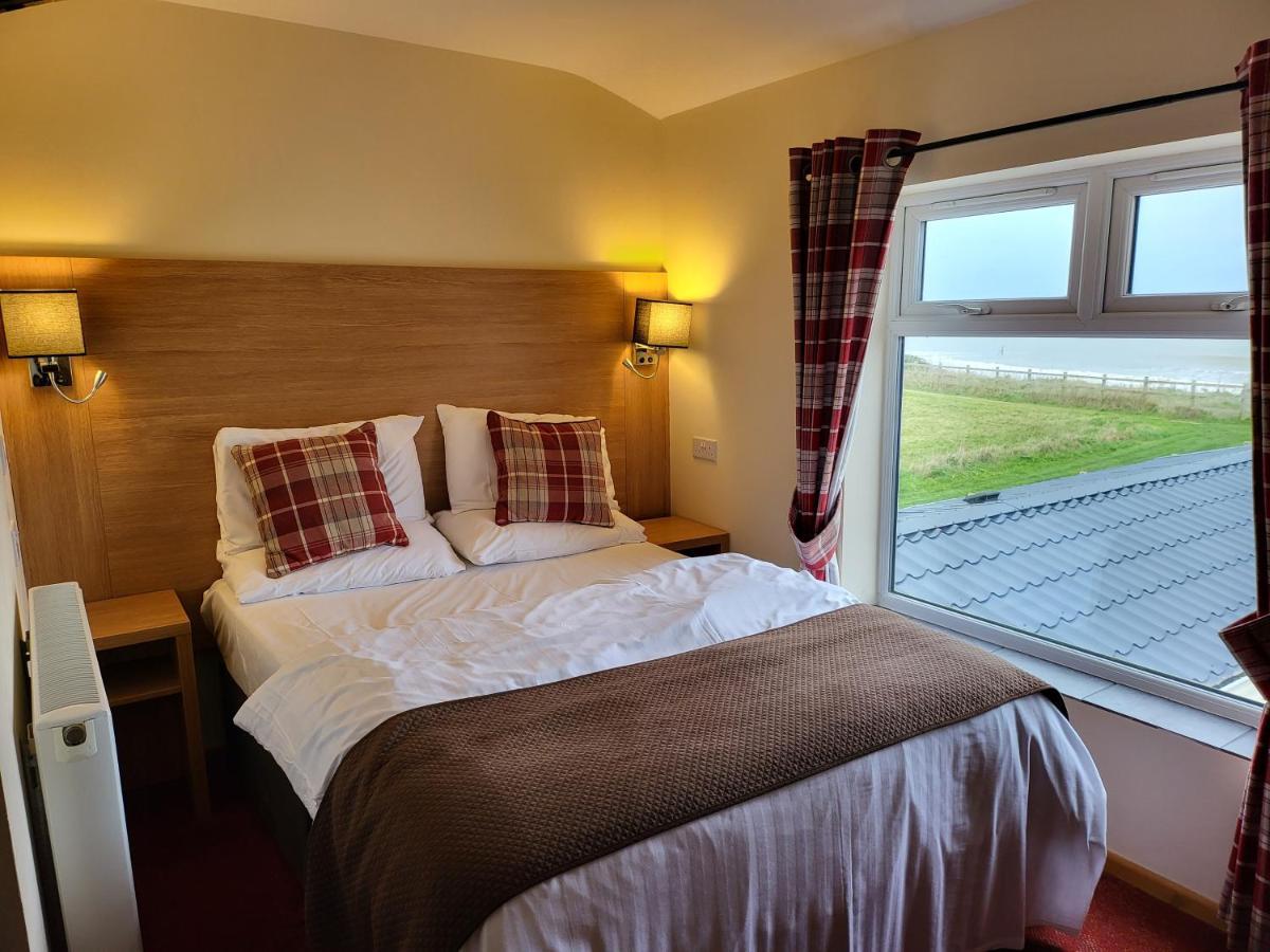 The Cliff Top Inn Бэктон Экстерьер фото